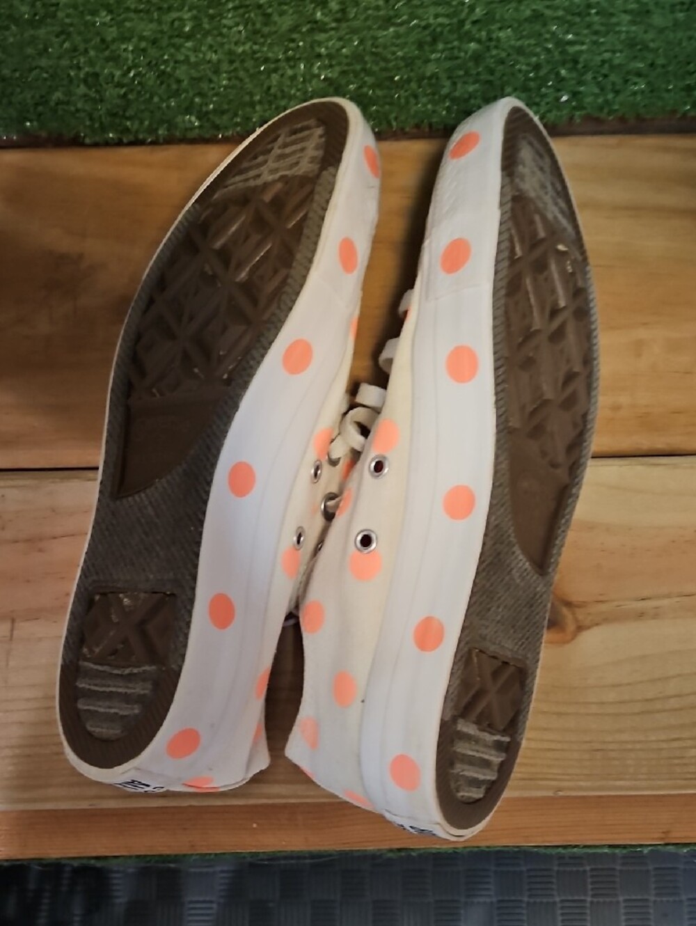 Converse White Canvas Sneakers with Coral Polka Dots - Picture 7 of 7